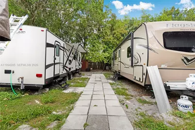5635 Pierce St, Hollywood, FL 33021 - Photo 24