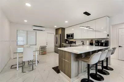 5635 Pierce St, Hollywood, FL 33021 - Photo 10