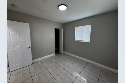 1940 Washington Ave #12, Opa Locka, FL 33054 - Photo 8