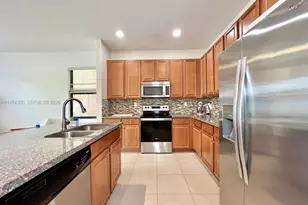 649 NE 191st St, Miami, FL 33179 - Photo 8