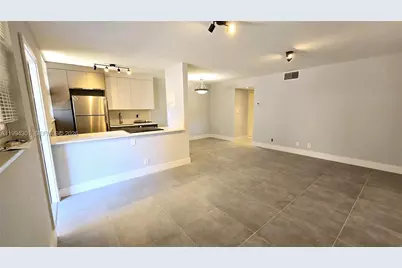 1811 Jefferson St #202, Hollywood, FL 33020 - Photo 2