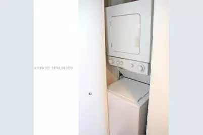 50 Biscayne Blvd #508, Miami, FL 33132 - Photo 10