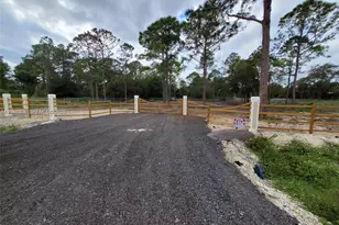 610 S Quebrada St, Clewiston, FL 33440 - Photo 1