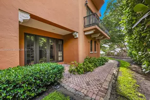 3471 Main Hwy, Miami, FL 33133 - Photo 4