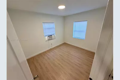 255 NW 32nd St #1, Miami, FL 33127 - Photo 12