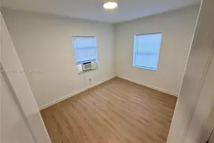 255 NW 32nd St, Miami, FL 33127 - Photo 12