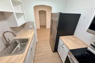 255 NW 32nd St, Miami, FL 33127 - Photo 6