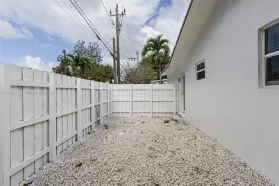 55 SW 13th St #A, Dania Beach, FL 33004 - Photo 24