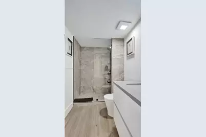 1000 Quayside Ter #707, Miami, FL 33138 - Photo 14
