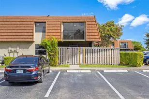 4843 NW 95th Ave, Sunrise, FL 33351 - Photo 2