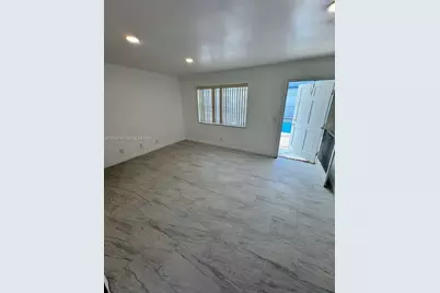 30 SE 4th Ave #109, Hallandale Beach, FL 33009 - Photo 6