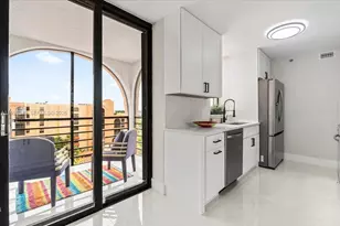 7129 Promenade Dr, Boca Raton, FL 33433 - Photo 6