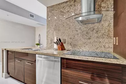 325 S Biscayne Blvd #2519, Miami, FL 33131 - Photo 24