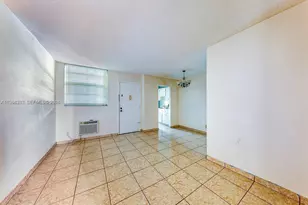 915 Jefferson Ave, Miami Beach, FL 33139 - Photo 2