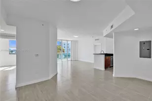 7900 Harbor Island Dr, North Bay Village, FL 33141 - Photo 4