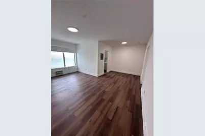 7725 Carlyle Ave #2, Miami Beach, FL 33141 - Photo 2