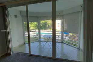 1201 NE 191st St, Miami, FL 33179 - Photo 34