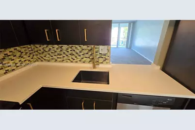 1201 NE 191st St #G306, Miami, FL 33179 - Photo 4