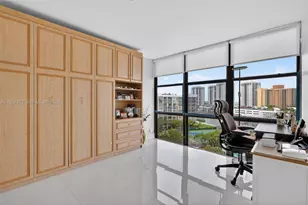 800 Parkview Dr, Hallandale Beach, FL 33009 - Photo 8