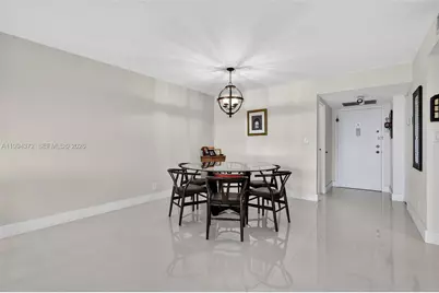 800 Parkview Dr #908, Hallandale Beach, FL 33009 - Photo 4