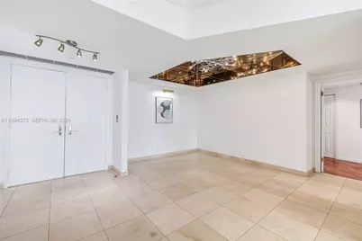 20281 E Country Club Dr #1412, Aventura, FL 33180 - Photo 10