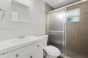 620 SW 10th St, Fort Lauderdale, FL 33315 - Photo 12