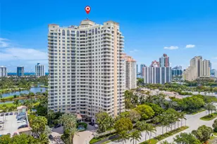 19501 W Country Club Dr, Aventura, FL 33180 - Photo 10