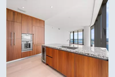 175 SE 25th Rd #502, Miami, FL 33129 - Photo 14