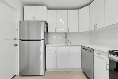 1220 71st St #35, Miami Beach, FL 33141 - Photo 16