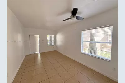 22569 SW 89th Pl, Cutler Bay, FL 33190 - Photo 6