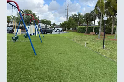 15022 SW 127th Pl, Miami, FL 33186 - Photo 12