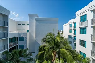 110 Washington Ave, Miami Beach, FL 33139 - Photo 12