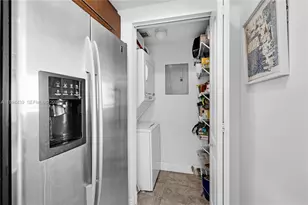 110 Washington Ave, Miami Beach, FL 33139 - Photo 8