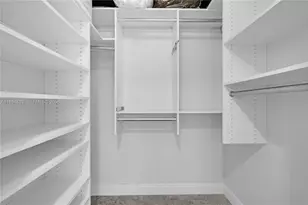 110 Washington Ave, Miami Beach, FL 33139 - Photo 18