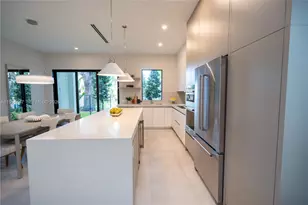 2745 SW 23rd Terrace, Miami, FL 33145 - Photo 8