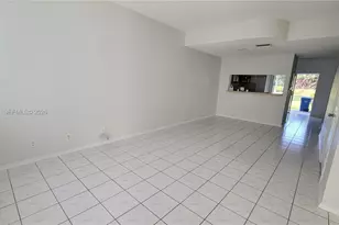 16731 Hemingway Dr, Weston, FL 33326 - Photo 4