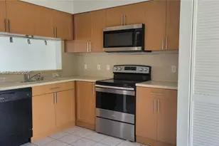 16731 Hemingway Dr, Weston, FL 33326 - Photo 4