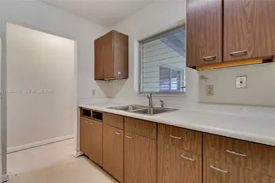 721 SE Solaz Ave, Port Saint Lucie, FL 34983 - Photo 12