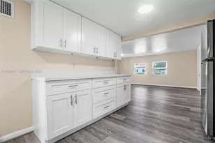 212 SW 11th St, Dania Beach, FL 33004 - Photo 16