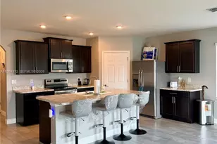 8649 Cobblestone Dr, Fort Pierce, FL 34945 - Photo 6