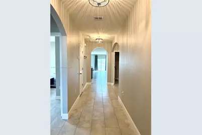 8649 Cobblestone Dr #8649, Fort Pierce, FL 34945 - Photo 4