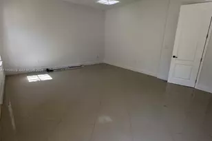 14623 SW 7th St, Pembroke Pines, FL 33027 - Photo 8