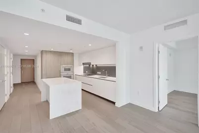 9221 E Bay Harbor Dr #210, Bay Harbor Islands, FL 33154 - Photo 10