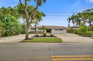 12478 N Bayshore Dr, North Miami, FL 33181 - Photo 72