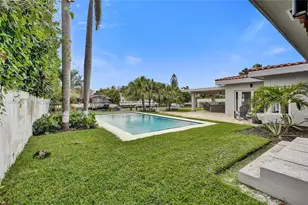 12478 N Bayshore Dr, North Miami, FL 33181 - Photo 56