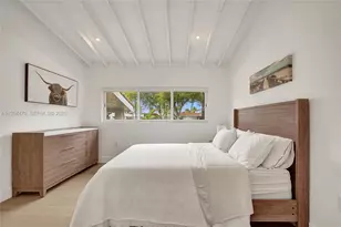 12478 N Bayshore Dr, North Miami, FL 33181 - Photo 12