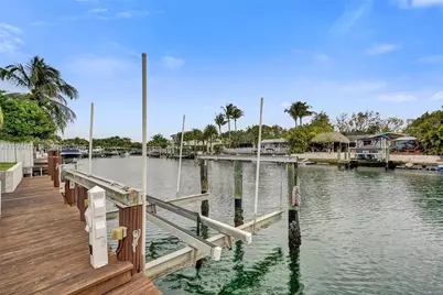 12478 N Bayshore Dr, North Miami, FL 33181 - Photo 66