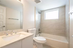 2400 NE 26th St, Fort Lauderdale, FL 33305 - Photo 12