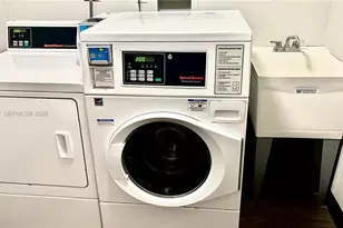 3701 N Country Club Dr, Aventura, FL 33180 - Photo 38