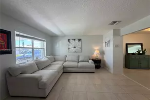 2105 SW Park Dr, Boynton Beach, FL 33426 - Photo 10